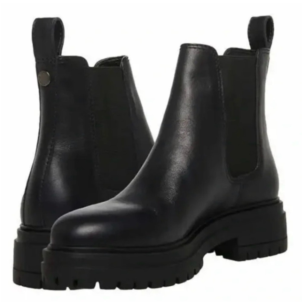 NEW Steve Madden Women's Black Lug Sole Combat Chelsea Boots
